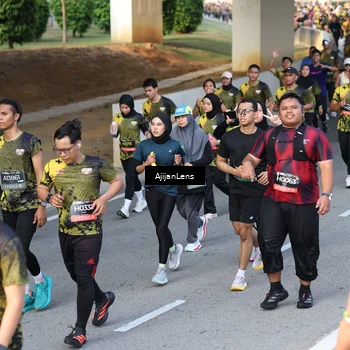 Runner Photo 6613642