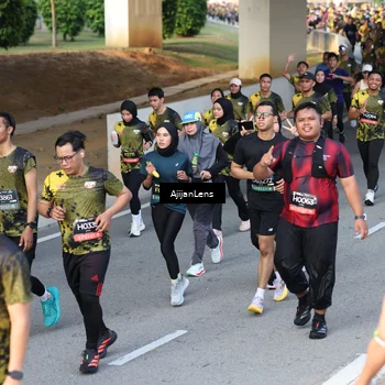 Runner Photo 6613659