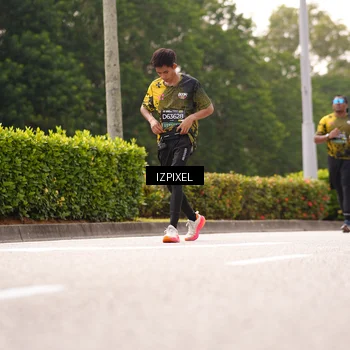 Runner Photo 6613666