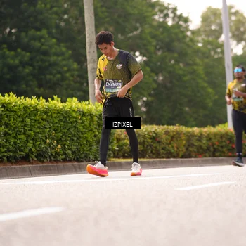 Runner Photo 6613670