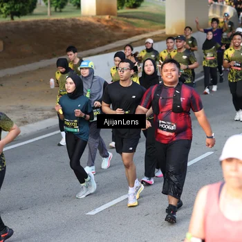 Runner Photo 6613673