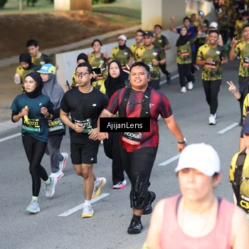 Runner Photo 6613684