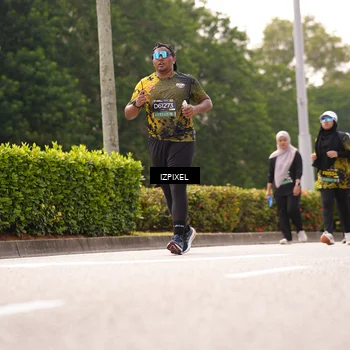 Runner Photo 6613689