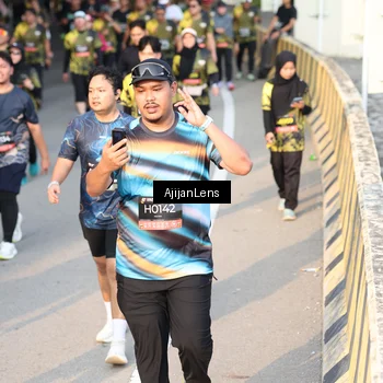 Runner Photo 6613698