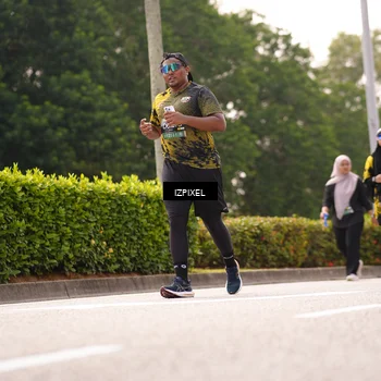 Runner Photo 6613701