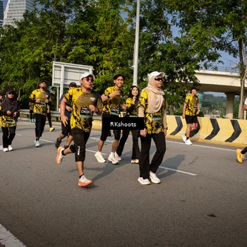 Runner Photo 6613723