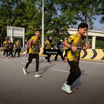 Runner Photo 6613749