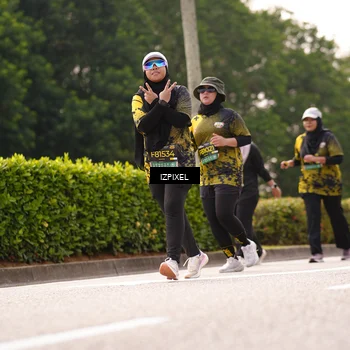 Runner Photo 6613753