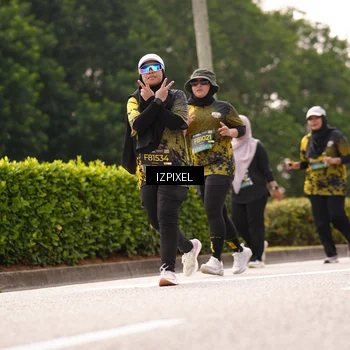 Runner Photo 6613755
