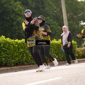 Runner Photo 6613771