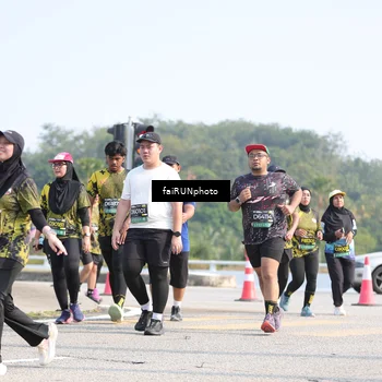 Runner Photo 6613878