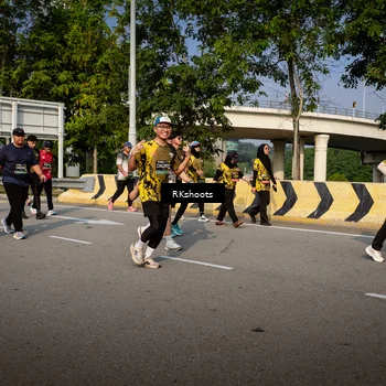 Runner Photo 6613889
