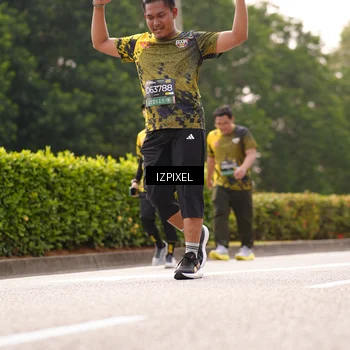 Runner Photo 6613906