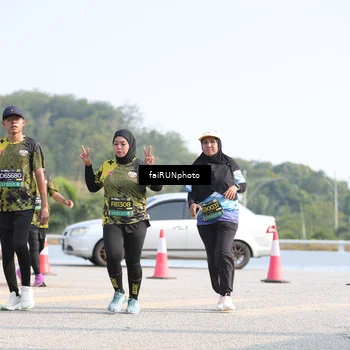 Runner Photo 6613923