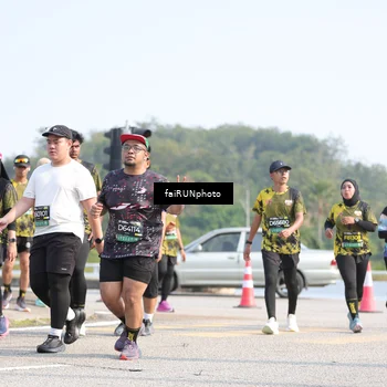 Runner Photo 6613935