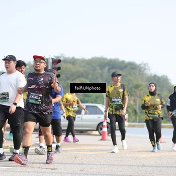 Runner Photo 6613939