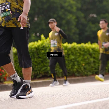 Runner Photo 6613940