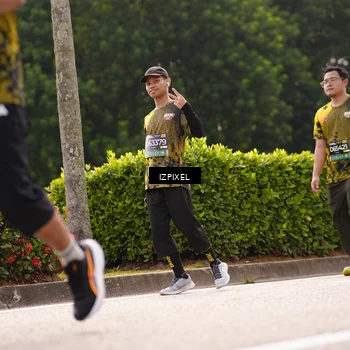 Runner Photo 6613956