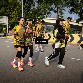 Runner Photo 6613998