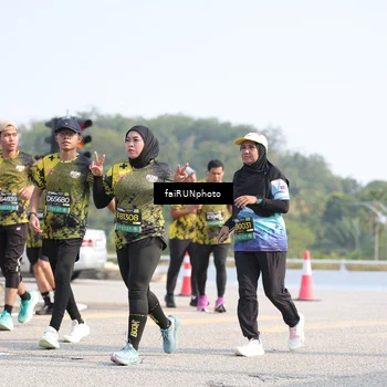 Runner Photo 6614019