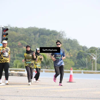 Runner Photo 6614024