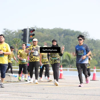 Runner Photo 6614046