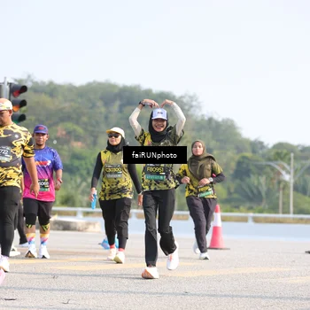 Runner Photo 6614103