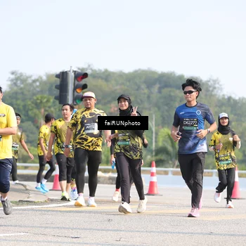 Runner Photo 6614105