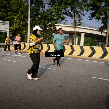 Runner Photo 6614122