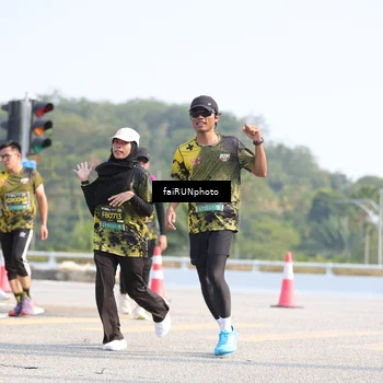 Runner Photo 6614208