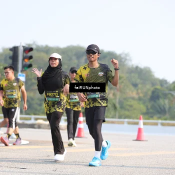 Runner Photo 6614237