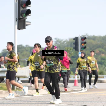 Runner Photo 6614238