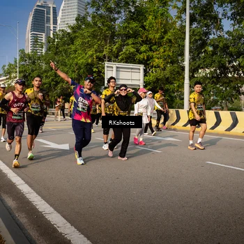 Runner Photo 6614246