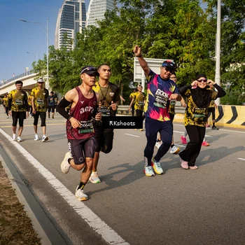 Runner Photo 6614250