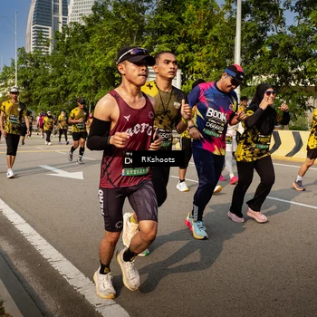 Runner Photo 6614270