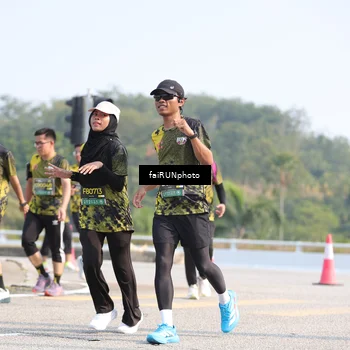 Runner Photo 6614297