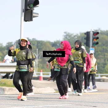 Runner Photo 6614327