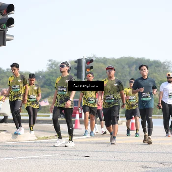 Runner Photo 6614366