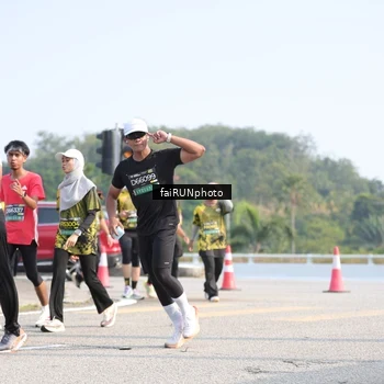 Runner Photo 6614417