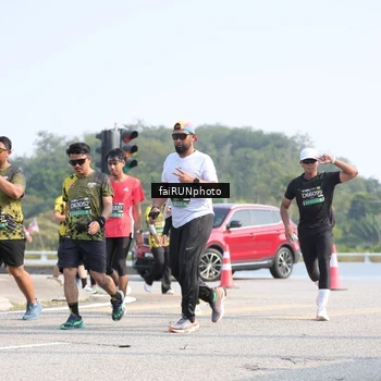 Runner Photo 6614418