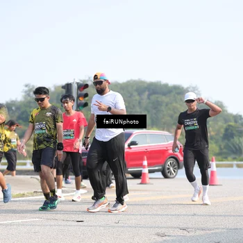 Runner Photo 6614423