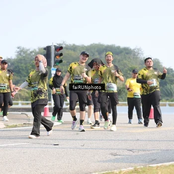 Runner Photo 6614486
