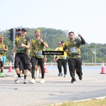Runner Photo 6614489