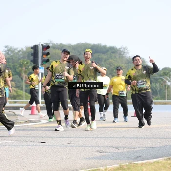 Runner Photo 6614493