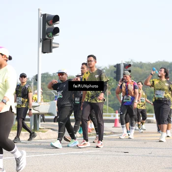 Runner Photo 6614588