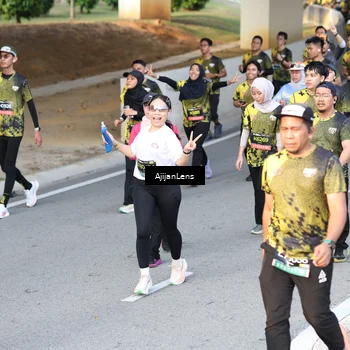 Runner Photo 6614695