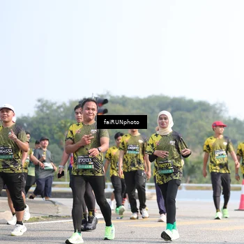 Runner Photo 6614716