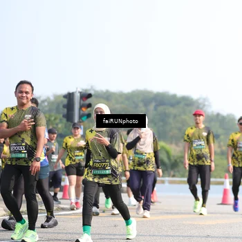 Runner Photo 6614742