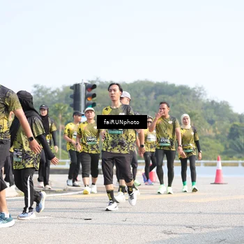 Runner Photo 6614745