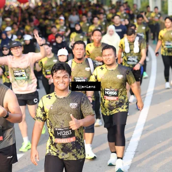 Runner Photo 6614751